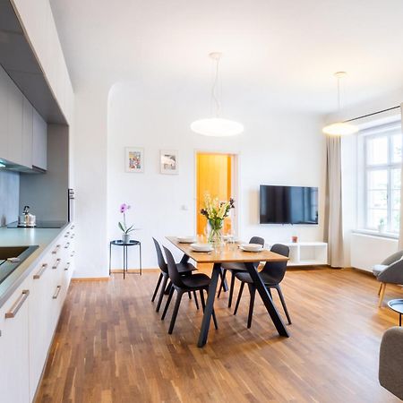 River View Apartment Прага Екстериор снимка