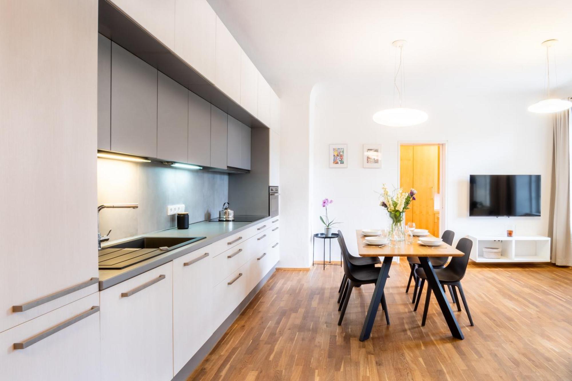 River View Apartment Прага Екстериор снимка