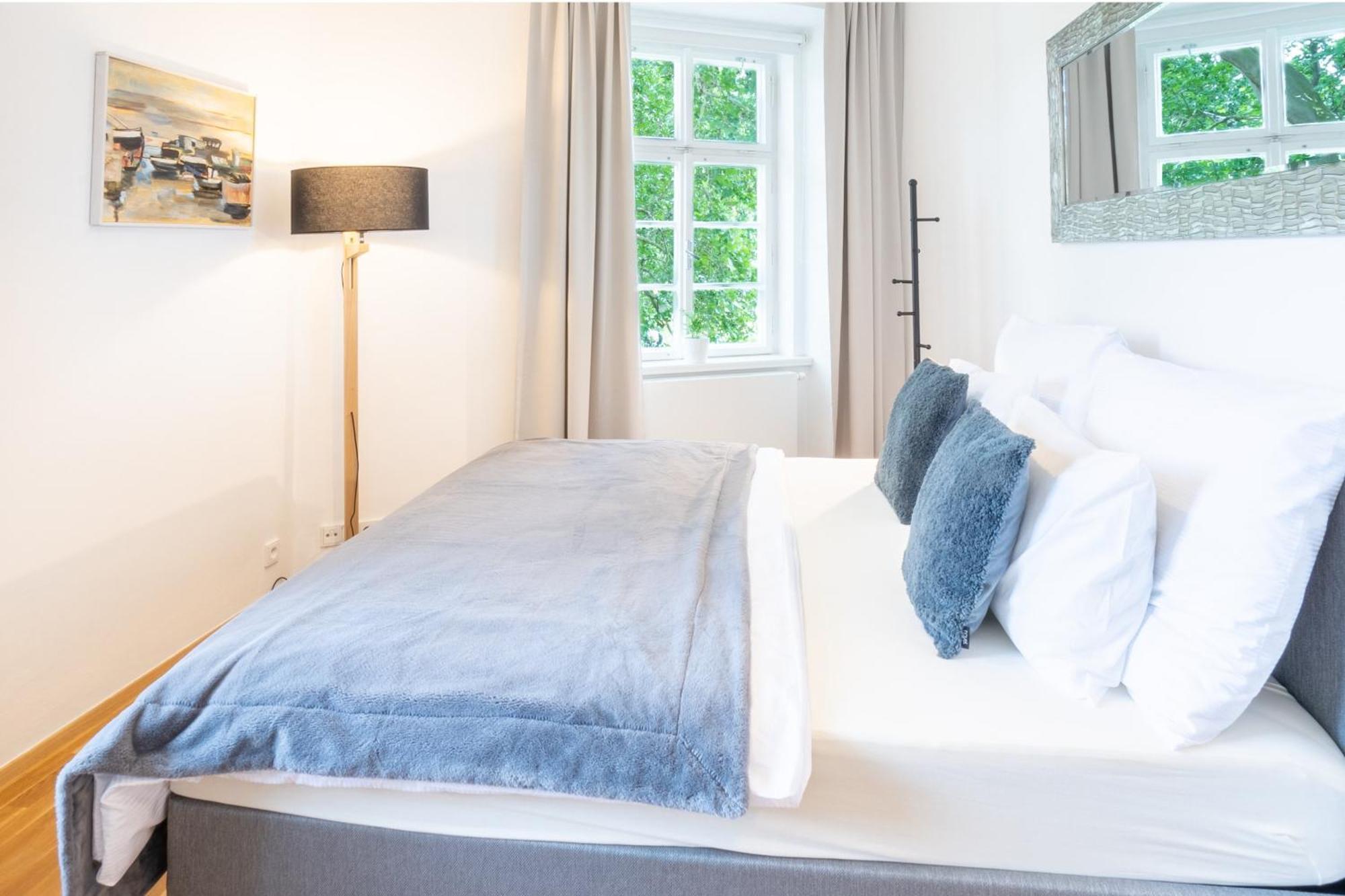 River View Apartment Прага Екстериор снимка